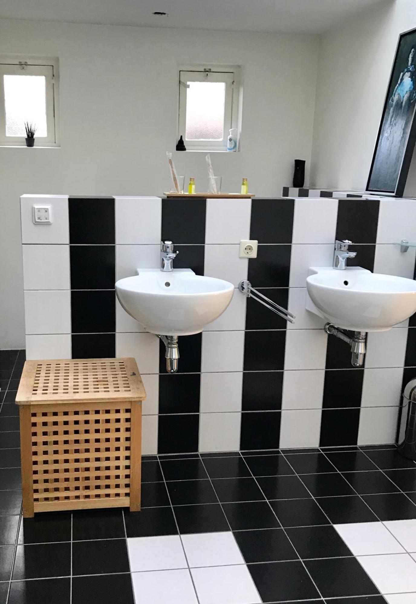 Guesthouse Uit De Kunst Leeuwarden Dış mekan fotoğraf