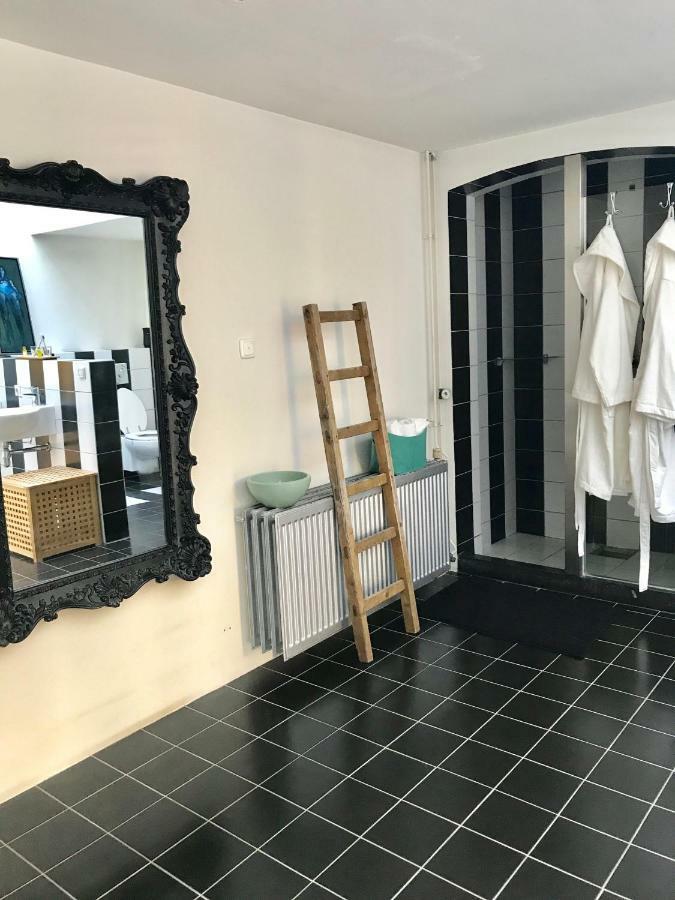 Guesthouse Uit De Kunst Leeuwarden Dış mekan fotoğraf